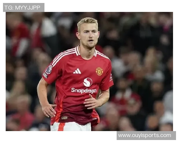 曼联训练缺席马奎尔德里赫特舍什科杰克弗莱彻积极参与展现状态