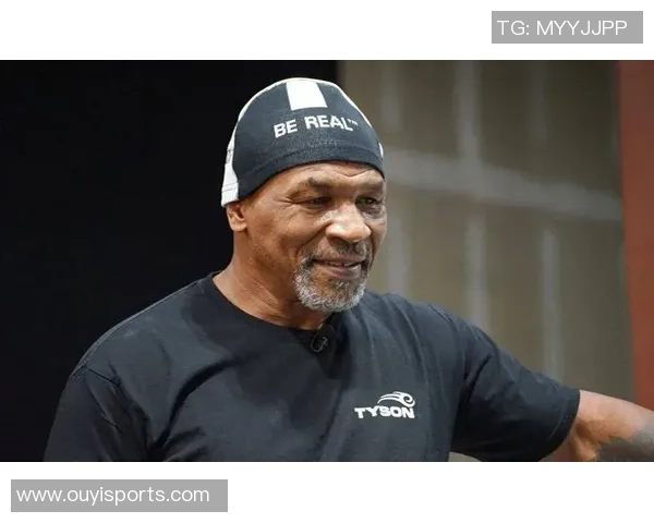 泰森盛赞阿伦内线脚步迅速与他并肩作战感到无比幸运